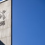 Le géant vaudois de l'alimentation Nestlé a vu ses recettes baisser au premier semestre. (archive) KEYSTONE/JEAN-CHRISTOPHE BOTT